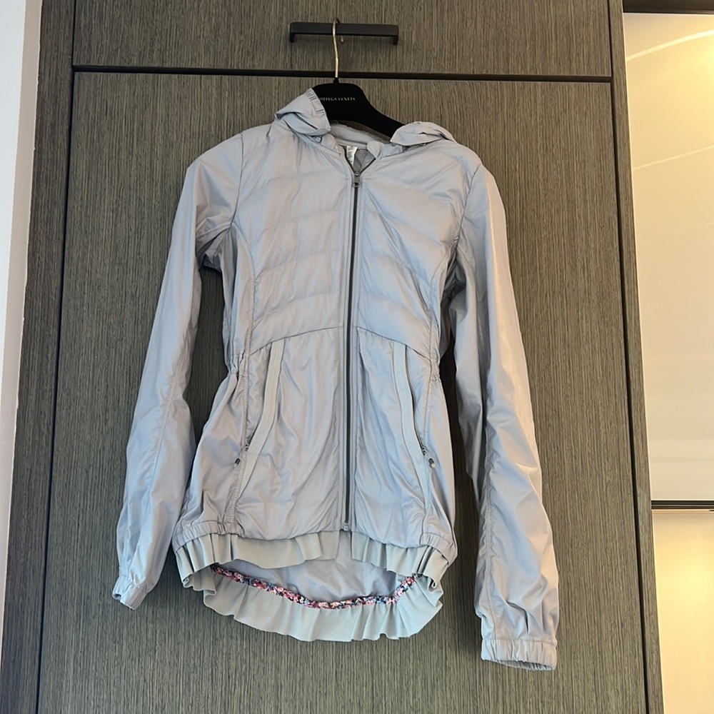 SOLD Lululemon “Spring Fling” Puffy Down Jacket in Grey Waist Tie Floral Trim